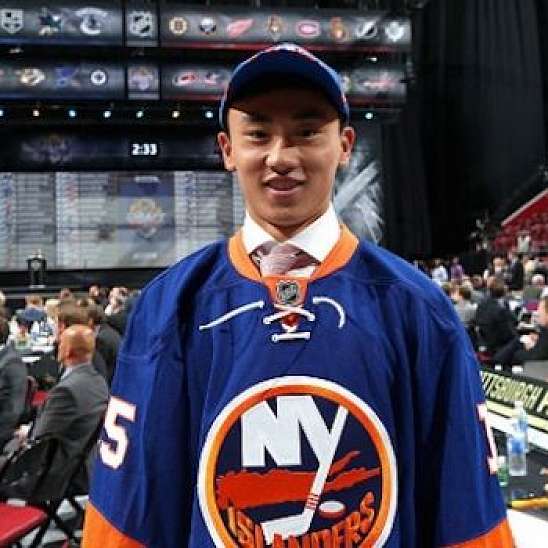 "Айлендерс" задрафтовали первого китайского игрока в истории НХЛ